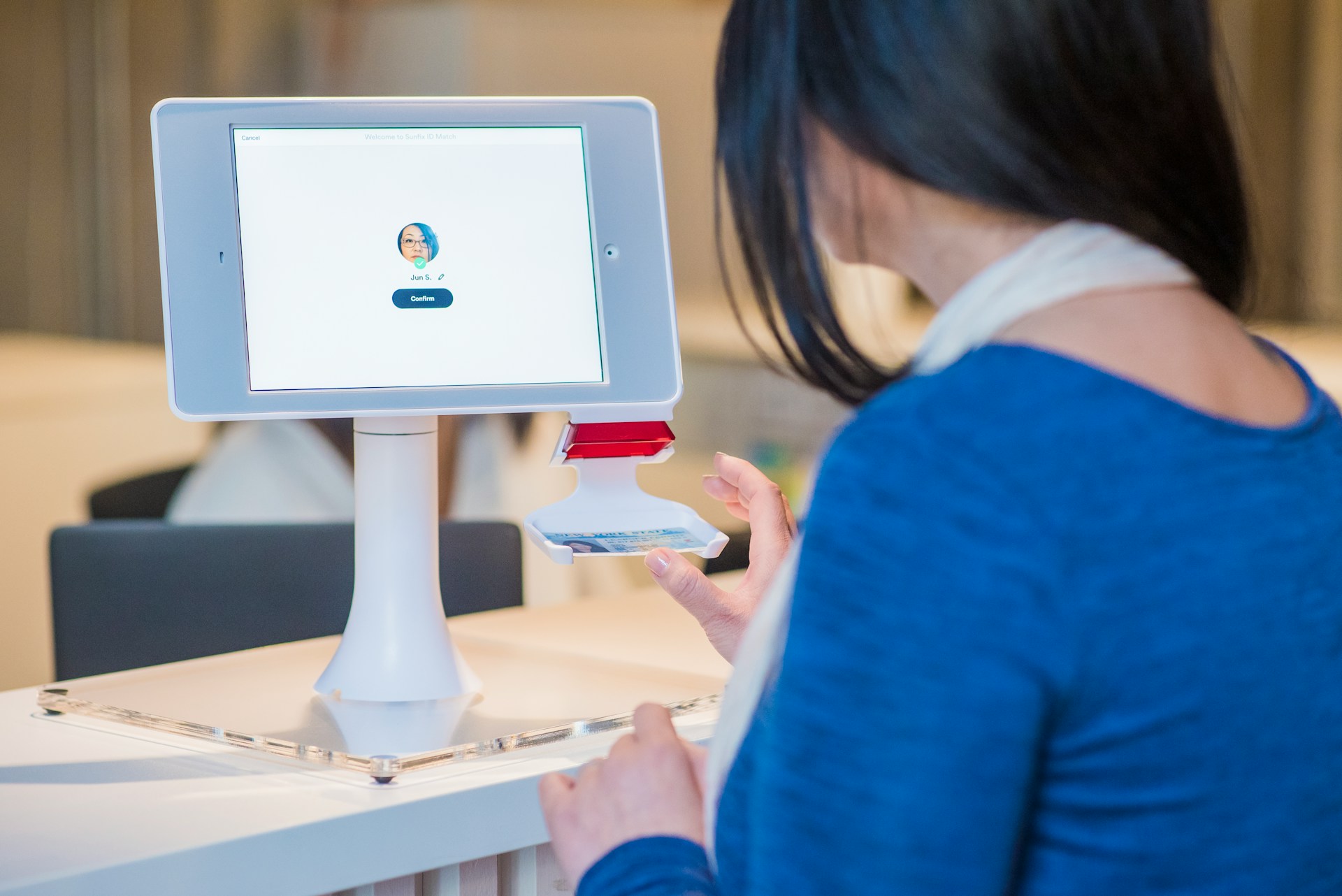 Reconocimiento facial y control de accesos